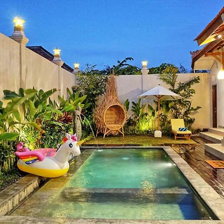 Sarayu Villa Seminyak Extérieur photo